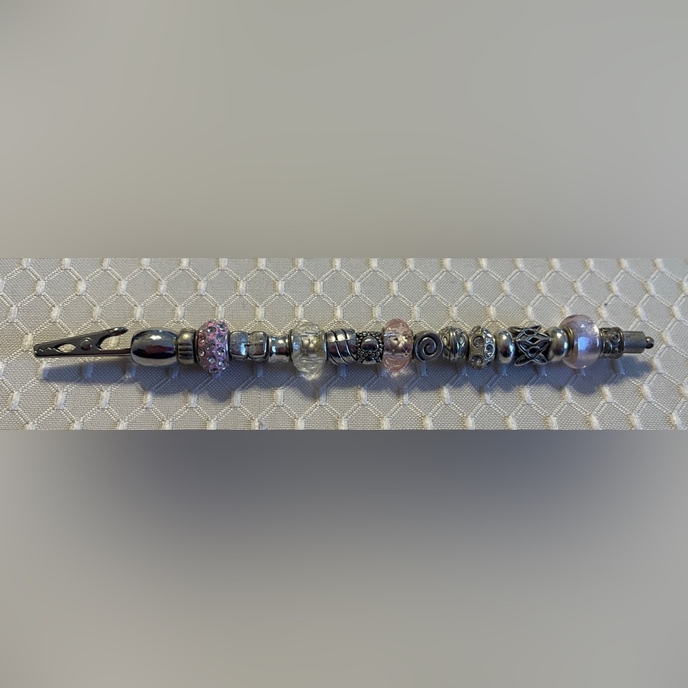 Jeweled Jewelry Helper - Makes it easy to put on bracelets and watches!